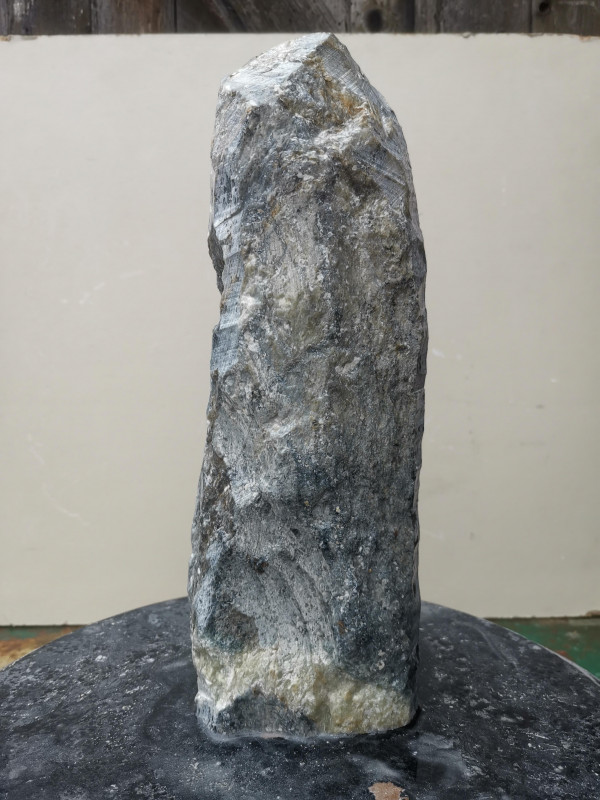 Speckstein; fast Rechteck S�ule; Einzelst�ck; aus Indien; gr�n Mix; 4.070 kg