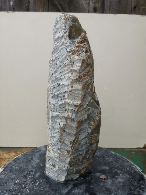 Speckstein; fast Rechteck S�ule; Einzelst�ck; aus Indien; gr�n braun Mix; 5,370 kg