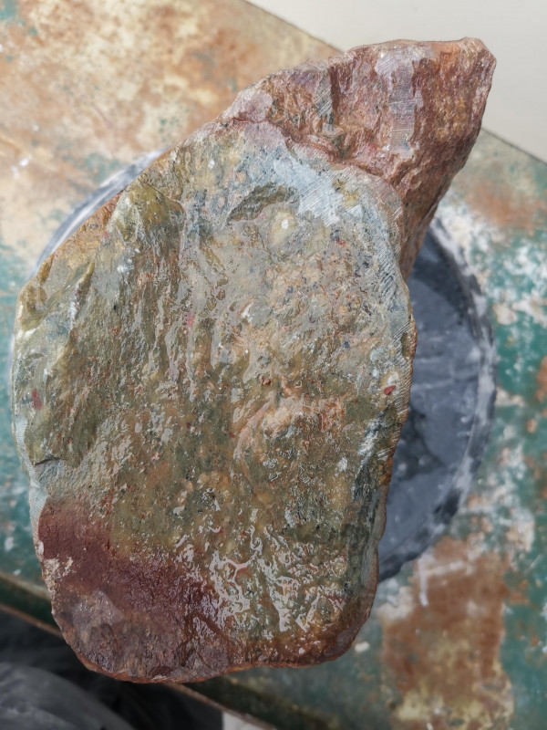 Speckstein; Einzelst�ck; aus Indien; harte Sorte; violett mit beige Stellen; 11,680 kg