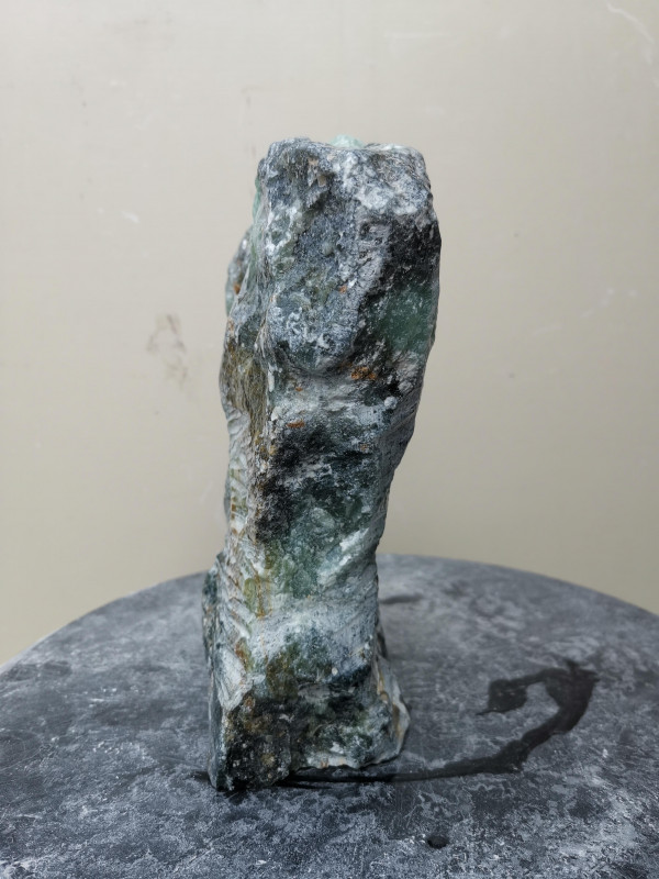 Speckstein; Einzelst�ck; aus Indien; t�rkis-schwarz, tlw. gelb-braun; 3,990 kg