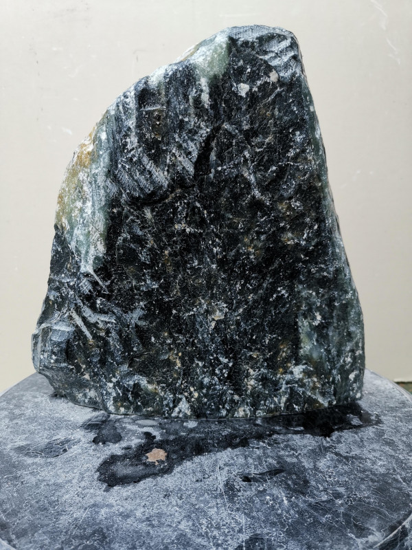 Speckstein; Einzelst�ck; aus Indien; t�rkis-schwarz, tlw. gr�n; 6,170 kg