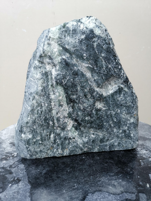 Speckstein; Einzelst�ck; aus Indien; t�rkis-schwarz; 5,880 kg