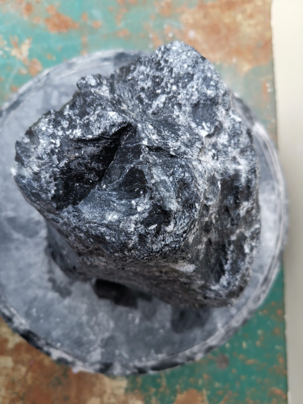 Speckstein; Einzelst�ck; aus China; schwarz; 7,250 kg