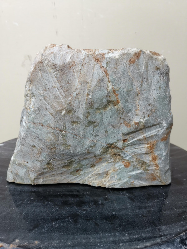 Speckstein; Einzelst�ck; aus Brasilien; braun-gr�n; tlw. andere Farben; 6,590 kg