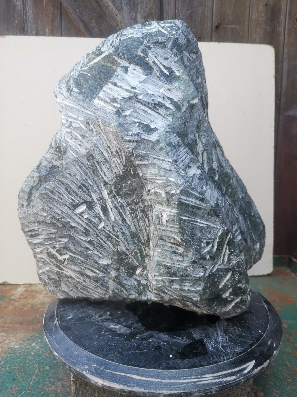 Speckstein; Einzelst�ck; aus Indien; dunkelgr�n; 28,290 kg