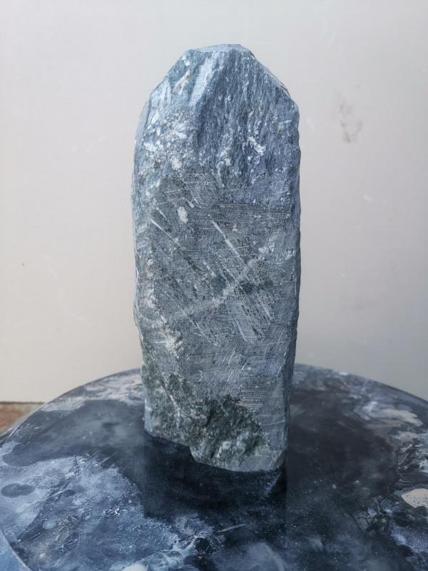 Speckstein; Einzelst�ck; aus Indien; dunkelgr�n; 3,930 kg