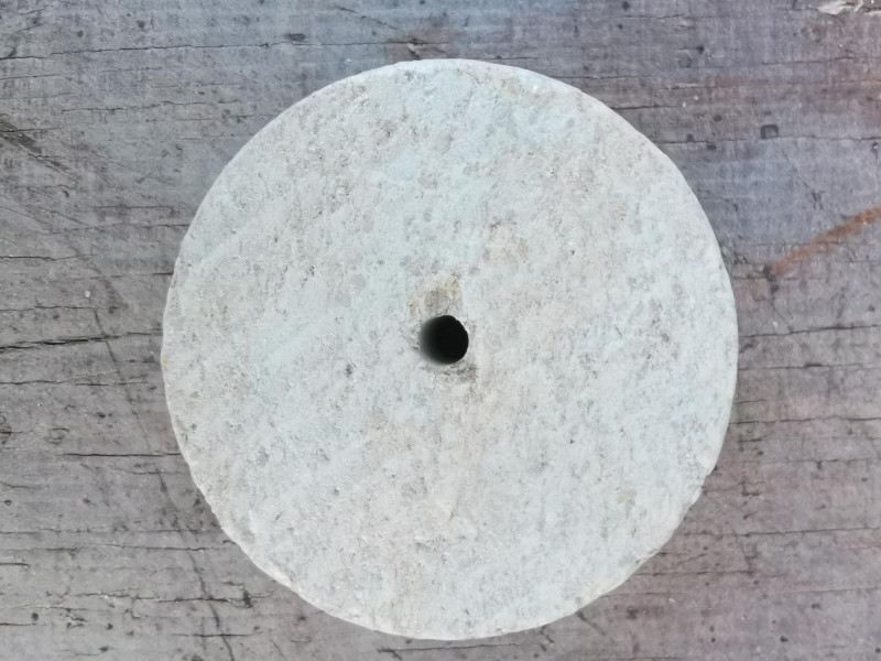 9 x Amulettstein; rund; mit Loch; Donut