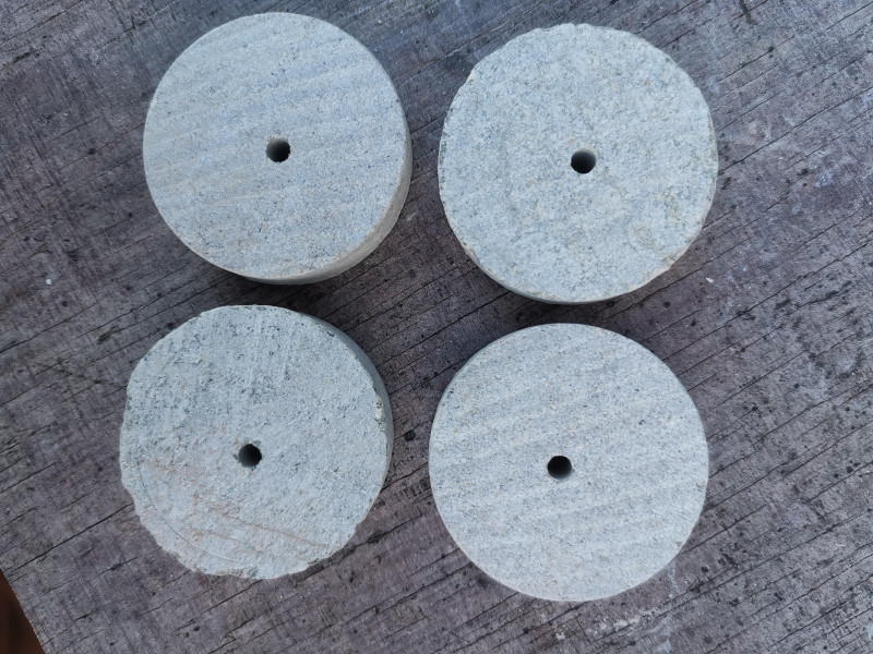 9 x Amulettstein; rund; mit Loch; Donut