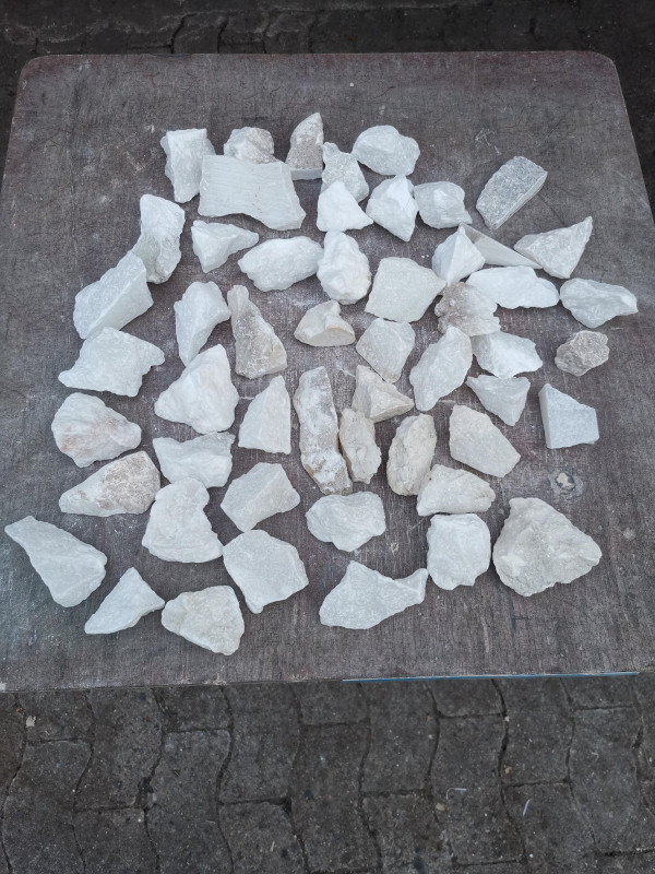 Alabaster; einzelnes Sortiment; 50 bis 150g; Gesamt 5 kg