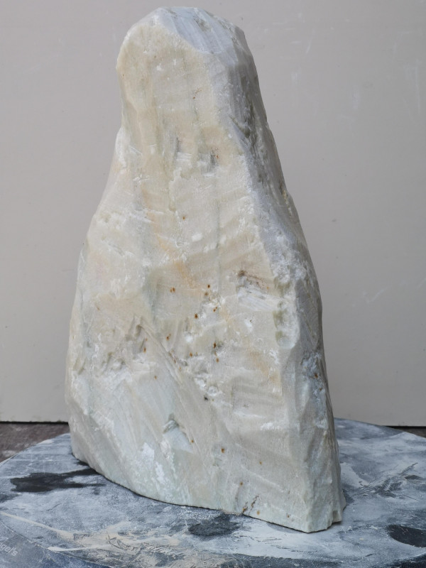 Speckstein; Einzelst�ck; aus China; beige, tlw. Streifen; 8,470 kg