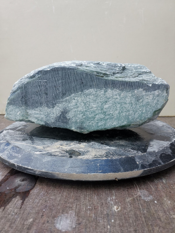 Speckstein; Einzelst�ck; aus Indien; t�rlis wolkig - schwarz; 10,580 kg