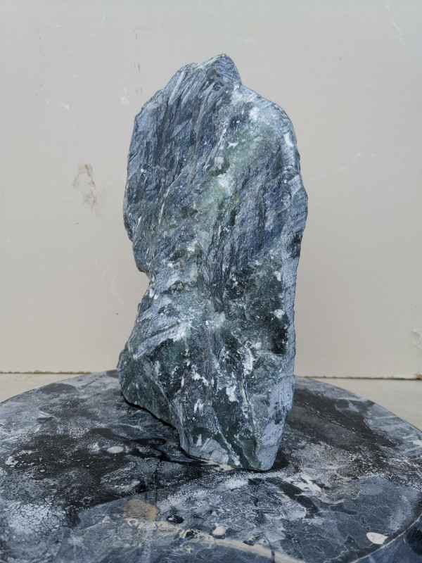 Speckstein; Einzelst�ck; aus Brasilien; schwarz- gr�n; 5,810 kg