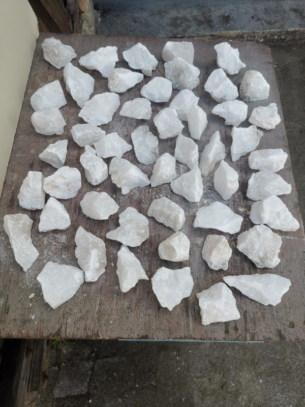Alabaster; Einzellos; Sortiment; 100-150g; Gesamt 6,250 kg