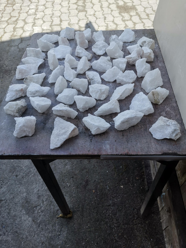 Alabaster; Einzellos; Sortiment; 100-150g; Gesamt 6,250 kg
