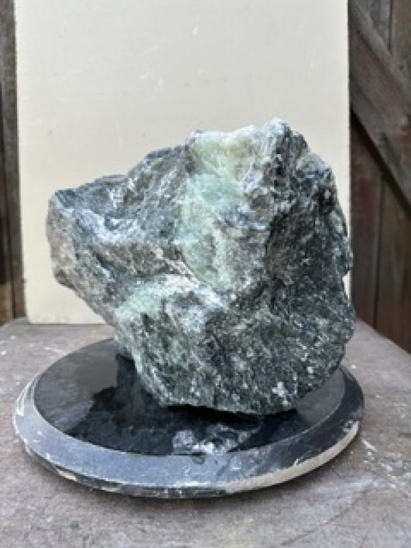 Speckstein; Einzelst�ck; ​​​​​​​Indien; t�rkis - schwarz; 11,070 kg
