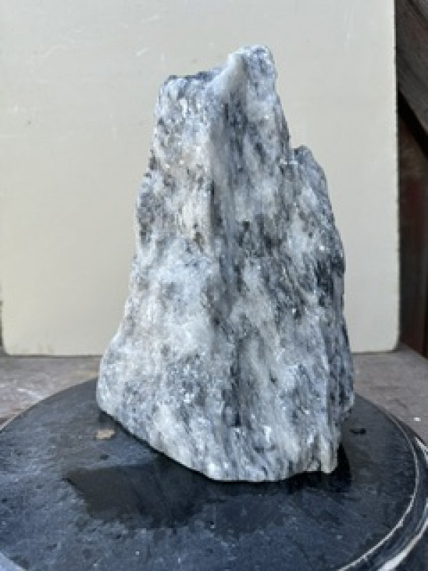 Speckstein; Einzelst�ck; schwarz-wei�; aus China; 7,930 kg