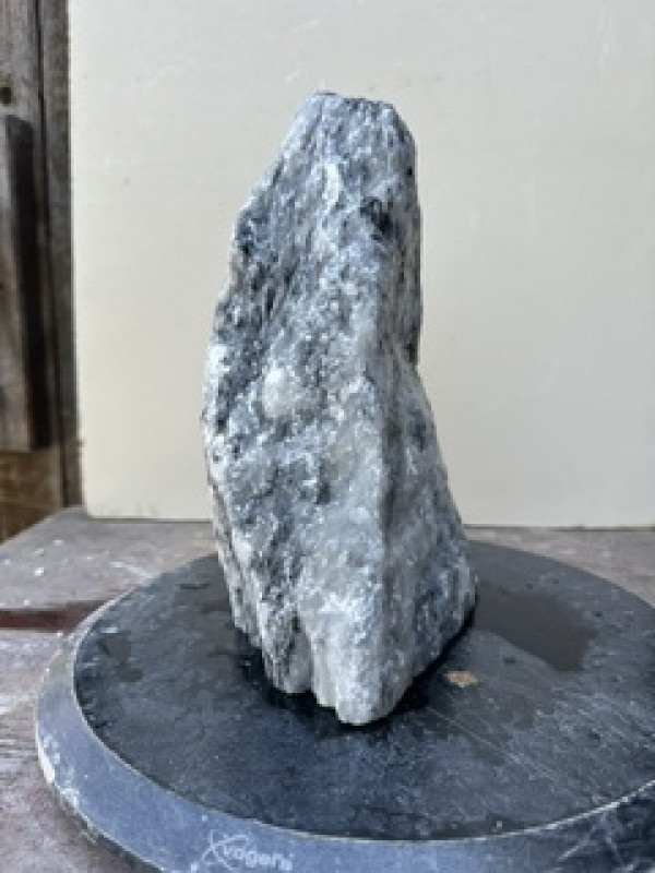 Speckstein; Einzelst�ck; schwarz-wei�; aus China; 7,930 kg