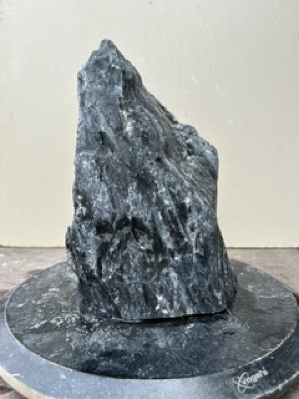 Speckstein; Einzelst�ck; schwarz-wei�; aus China; 6,990 kg