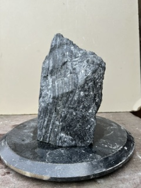 Speckstein; Einzelst�ck; schwarz-wei�; aus China; 6,990 kg