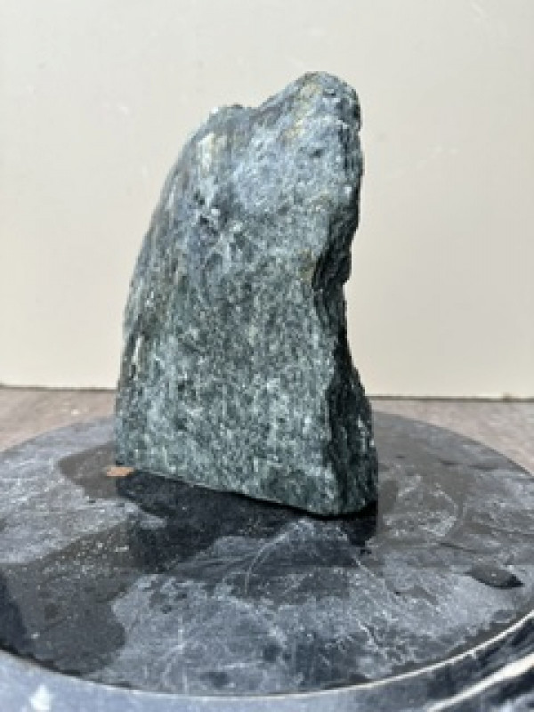 Speckstein; Einzelst�ck; aus Brasilien; gr�n; 4,720 kg