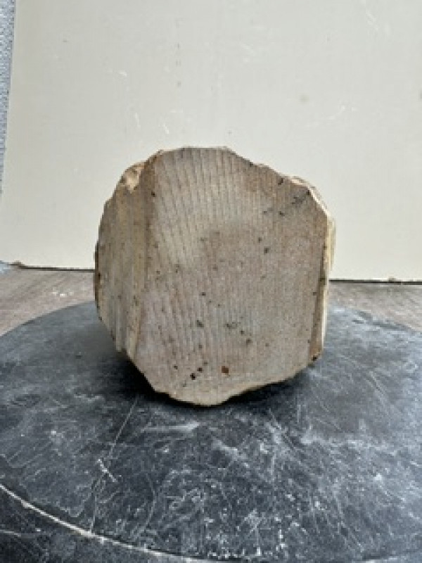 Speckstein; Einzelst�ck; Brasilien; braun; mit schwarzen Punkten; 3,620 kg