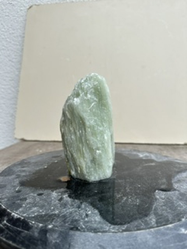 Speckstein; Einzelst�ck; Indien; Lemongr�n; 1,780 kg