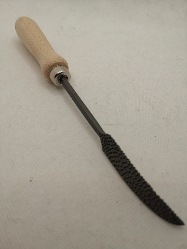 Raspel mit gebogener, spitzer Vogelzunge; 25 cm