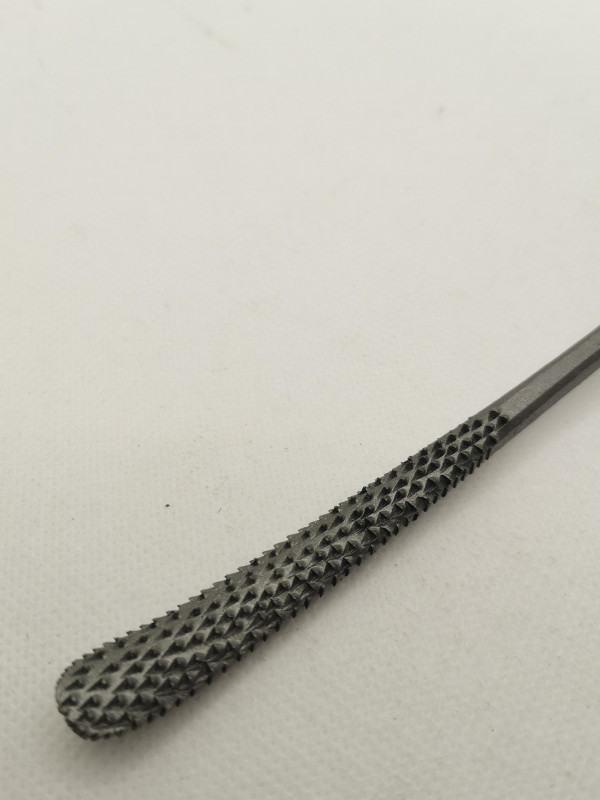 schmale; gebogene Vogelzunge; mit Holzgriff; 25 cm