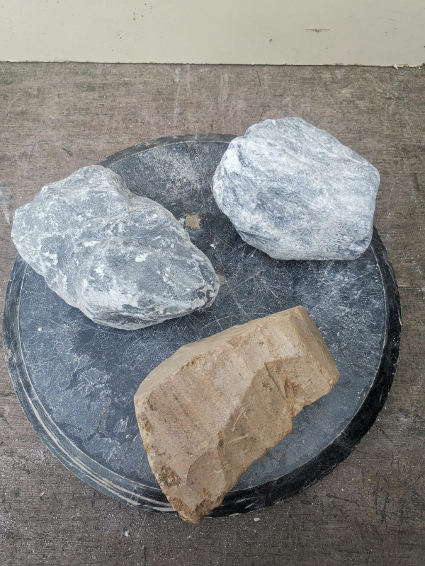 Speckstein; Sortiment; drei Farben; Zusammen 4,770 kg