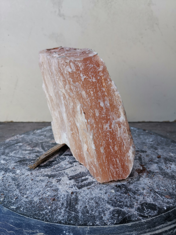 Selenit; Heilstein; Einzelst�ck; aus Marokko; orange; 3,080 kg