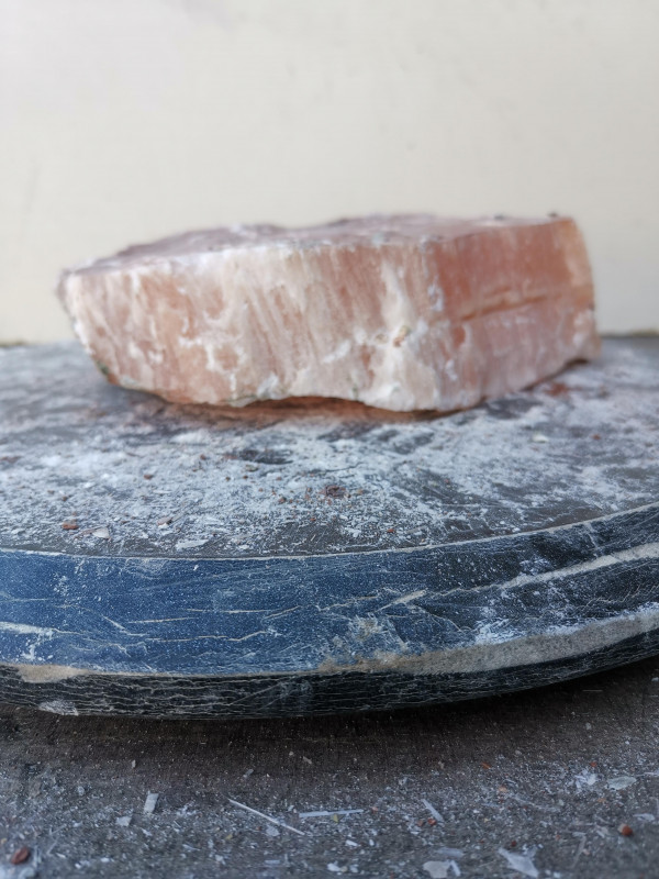 Selenit; Heilstein; Einzelst�ck; aus Marokko; orange; 2,000 kg