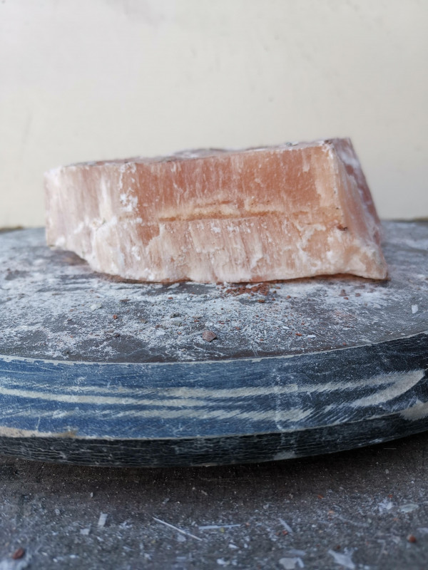 Selenit; Heilstein; Einzelst�ck; aus Marokko; orange; 2,000 kg