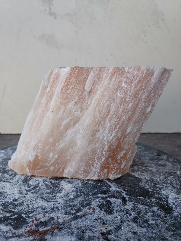 Selenit; Heilstein; Einzelst�ck; aus Marokko; orange; 1,420 kg