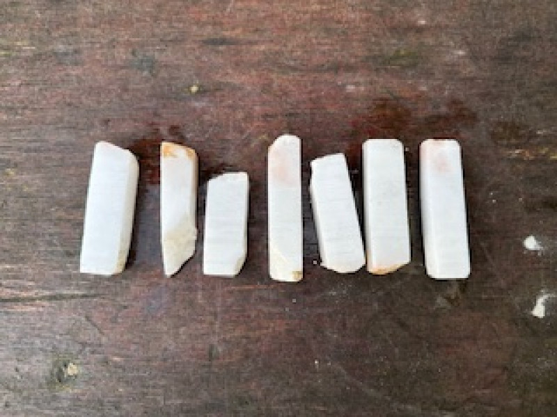 Alabaster; St�bchen; 7 St�ck; 0,610 kg