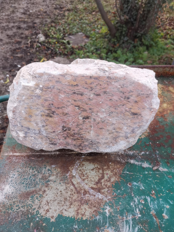 Speckstein; Indien; rot; mit anderen Farben; hart; 5 kg